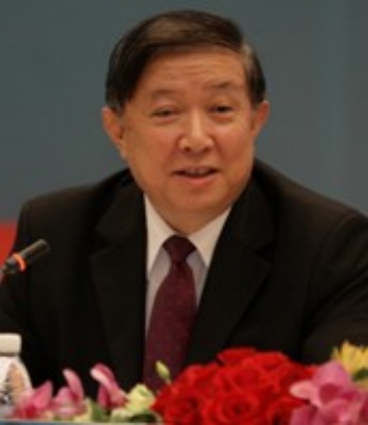 徐冠华